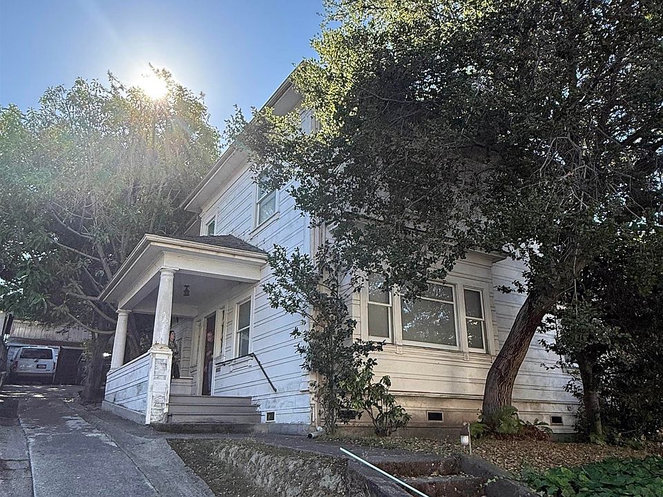 1st image of 374 Jayne Ave
