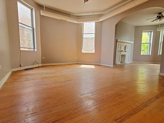 2nd image of 4723 N Monticello Ave Floor 2
