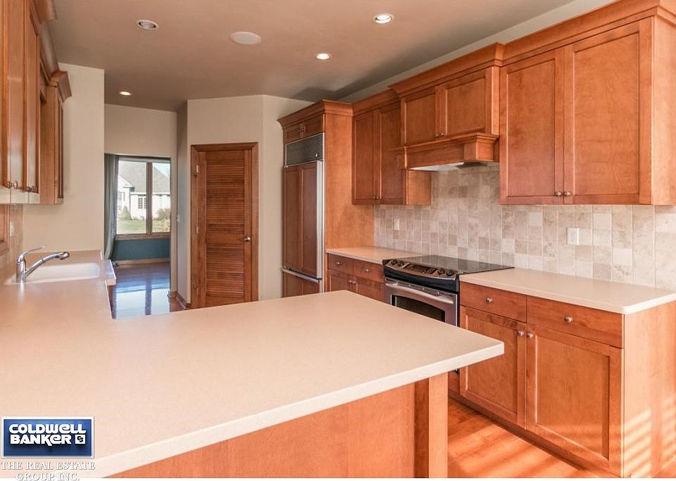 75 Crown Pointe Blvd Suamico, WI, 54173 Apartments for Rent Zillow