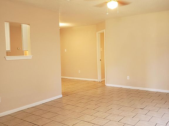 2nd image of 217 E Craven Ave