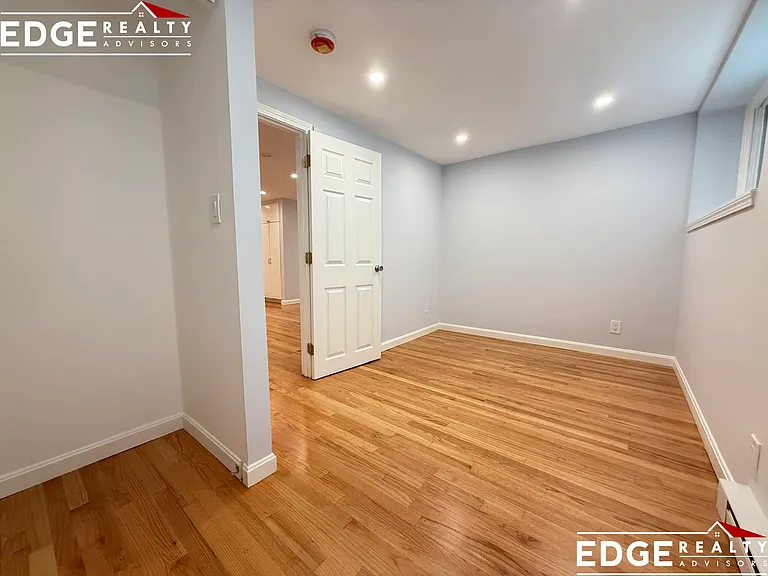 39 Englewood Ave #6 — Photo 5