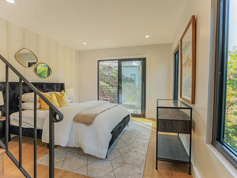 319 Heliotrope Ave — Photo 7