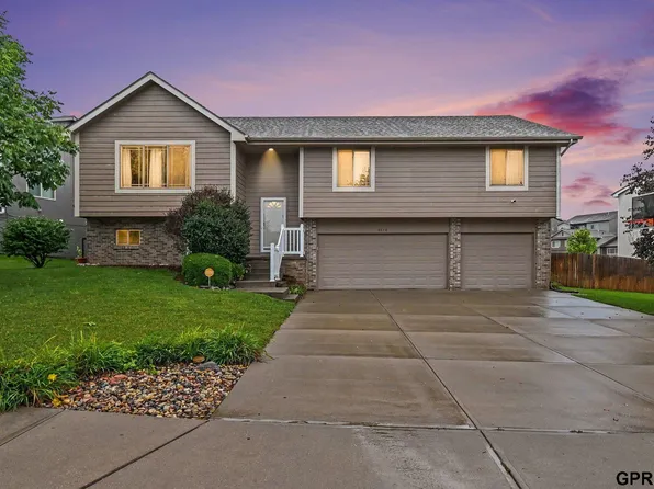 4810 N 175th St, Omaha, NE 68116