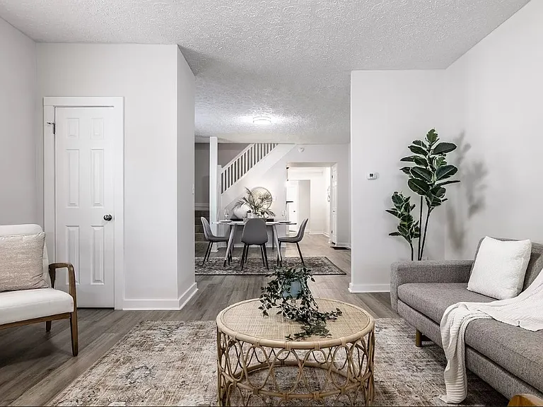 2325 Central Ave #1 — Photo 4