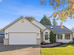 2708 N Main St, Newberg, OR 97132