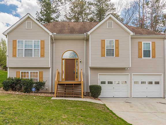 3rd image of 6295 Hampstead Ln