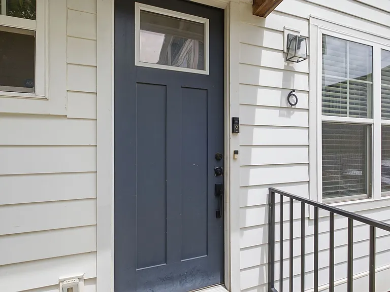 105 Duke St #6 — Photo 4