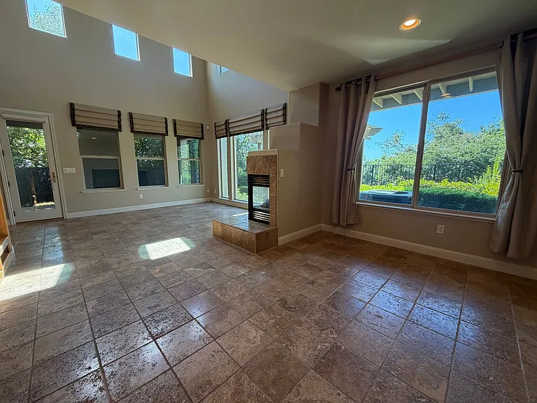 1014 Gamay Dr — Photo 19