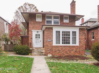 240 Blackhawk Rd, Riverside, IL 60546