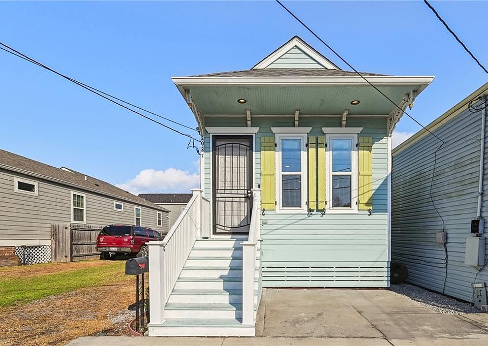 1st image of 2027 Annette St