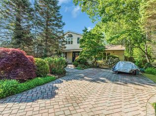 306 Versa Place, Sayville, NY 11782