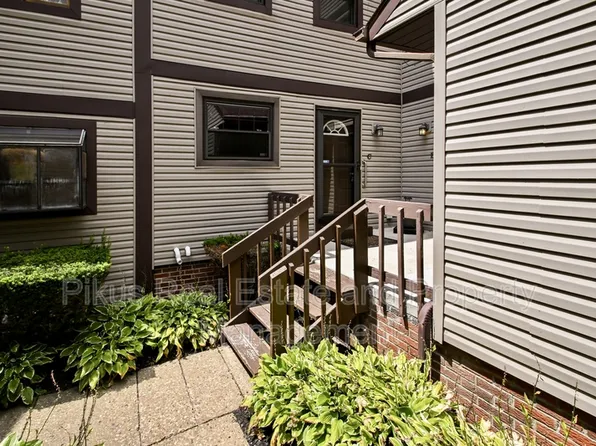 7819 Hills And Dales Rd NW APT C, Massillon, OH 44646