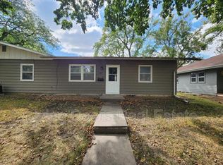 4345 Lenox Ave, Lincoln, NE 68510
