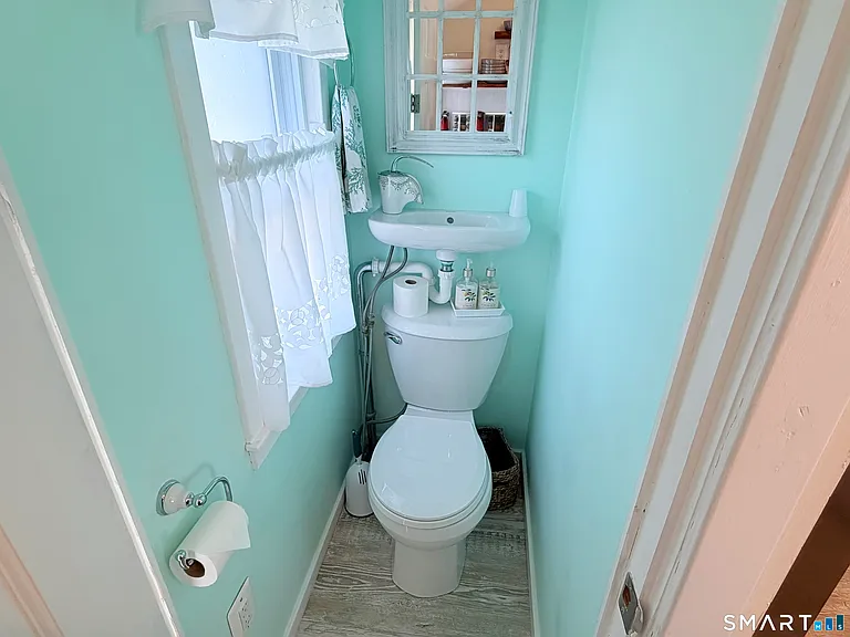 19 Willow St — Photo 8