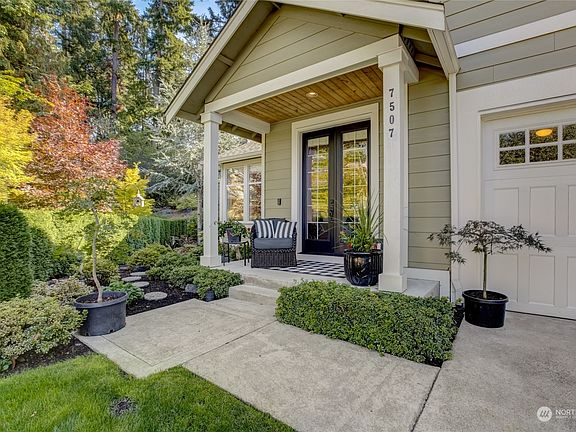 5th image of 7507 Shaw Lane