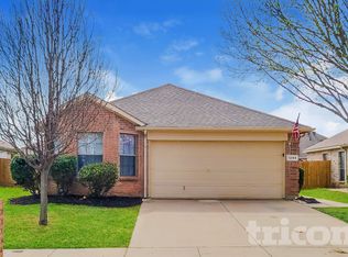1245 Cottonwood Dr, Crowley, TX 76036
