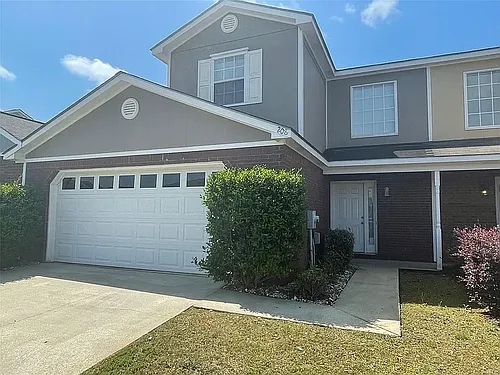 208 Wakefield Way Photo 1