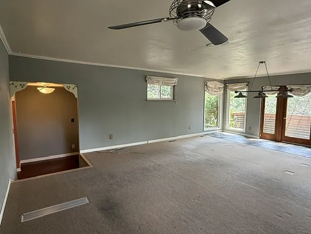 1226 W Prospect Rd — Photo 14