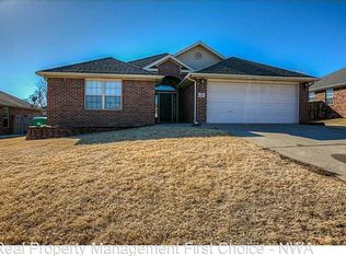 214 Hailey Dr, Centerton, AR 72719