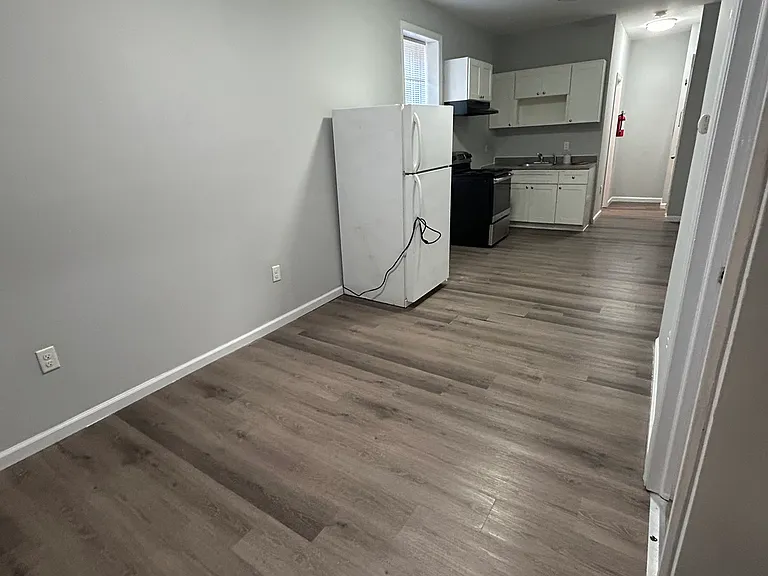 121 Martin St #4 — Photo 2
