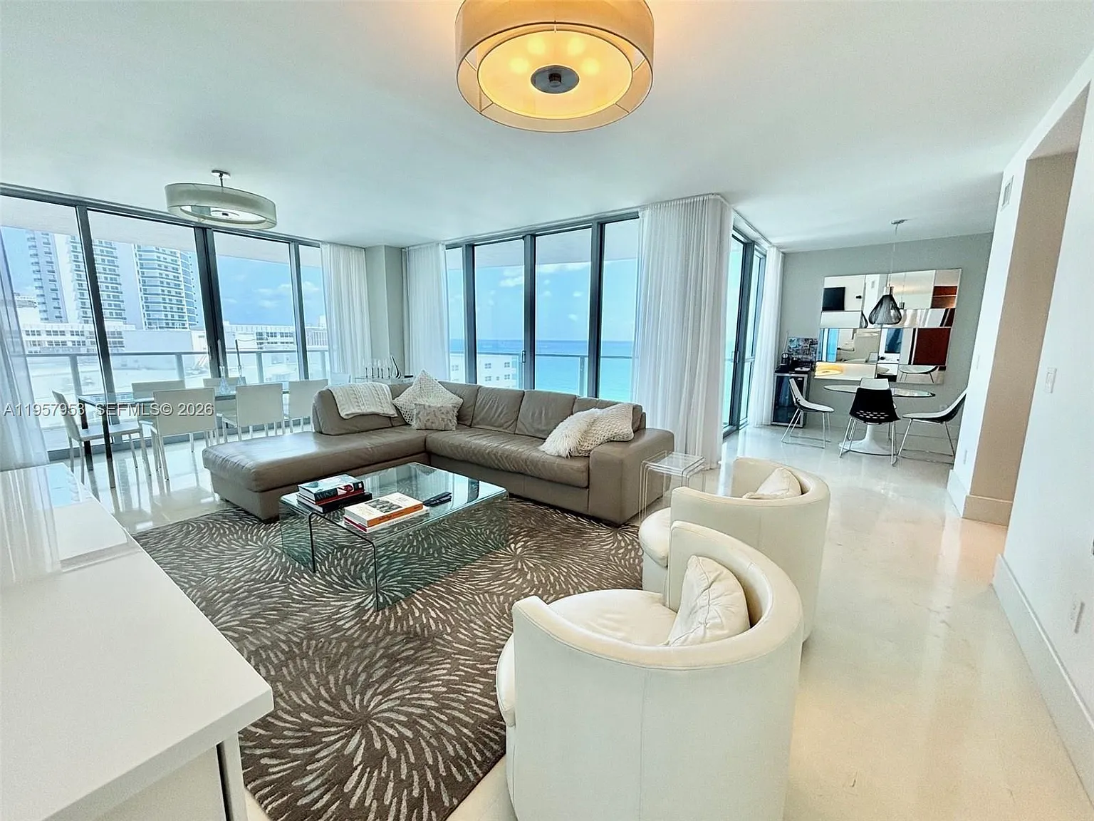 Ocean Palms Condo — Photo 2