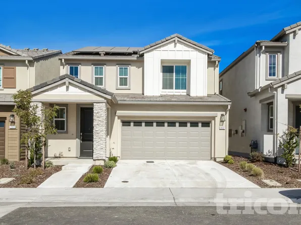 2031 Comstock Ln, Lincoln, CA 95648