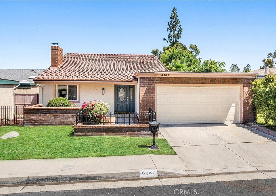 1st image of 6567 E Calle Del Norte