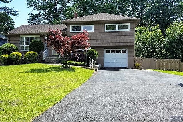 1st image of 23 Garvey Pl