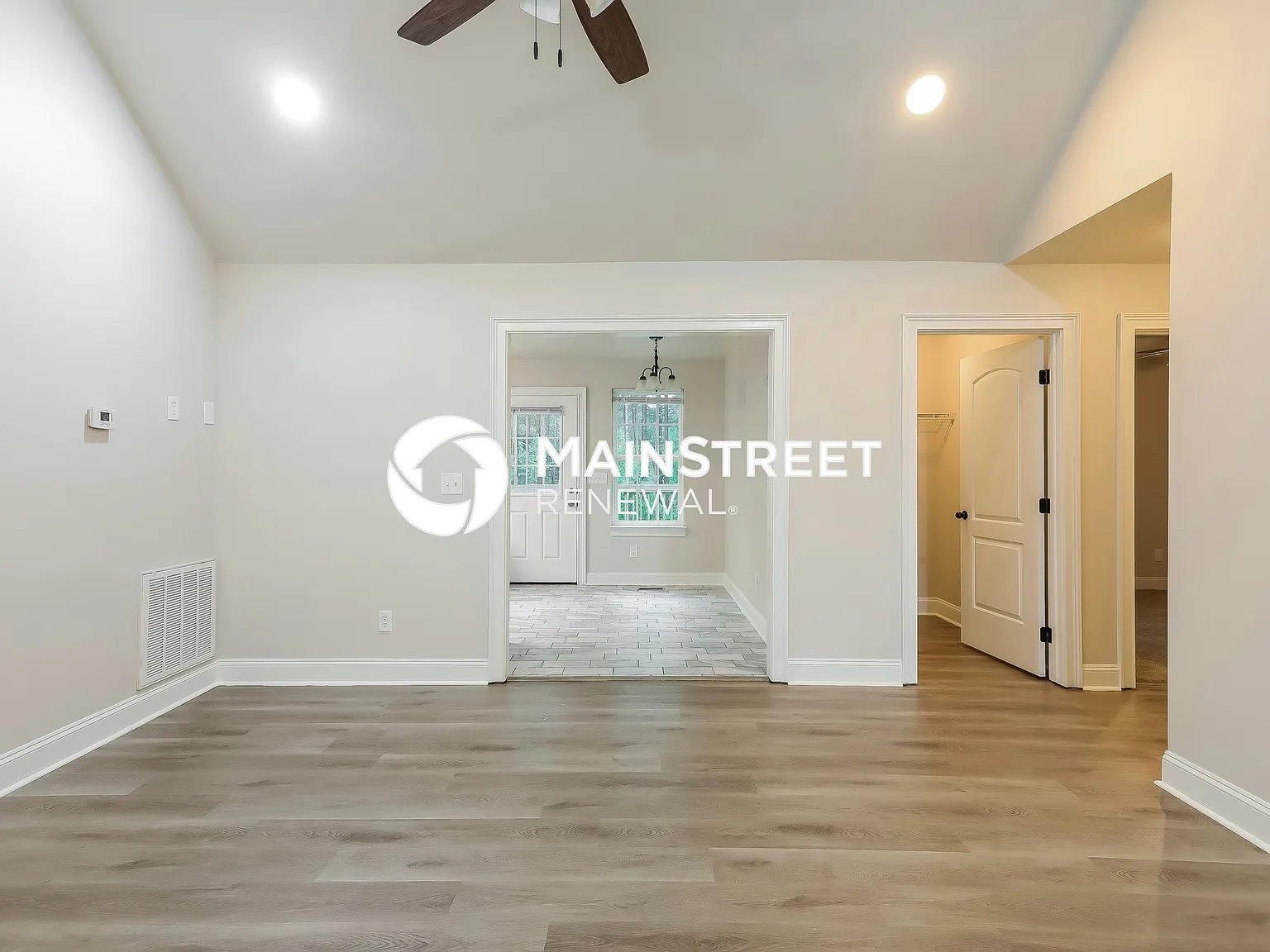 351 Hidden Meadows Dr — Photo 4