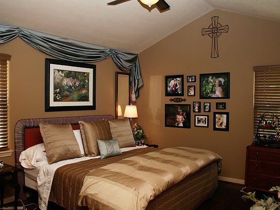 5th image of 8818 Cedarspur Dr