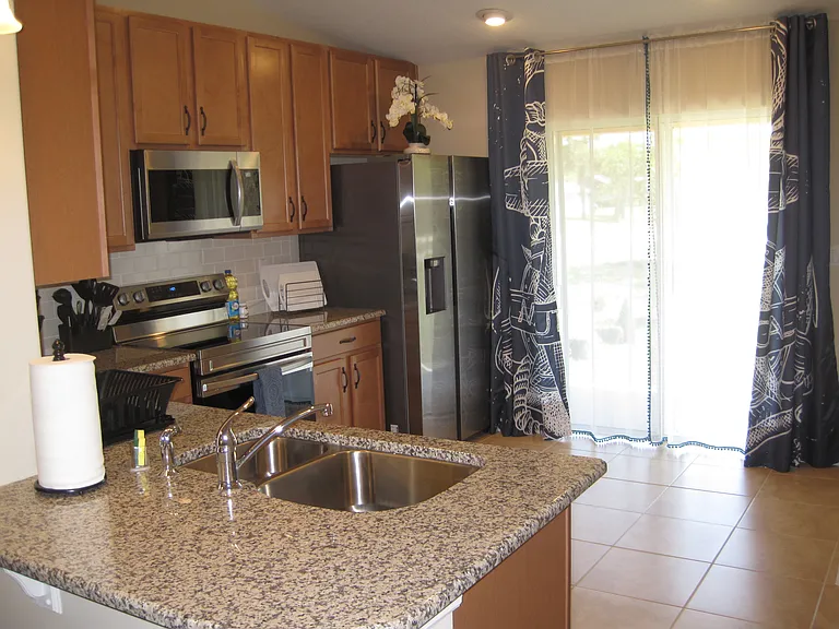 156 Fenimore Ln — Photo 3