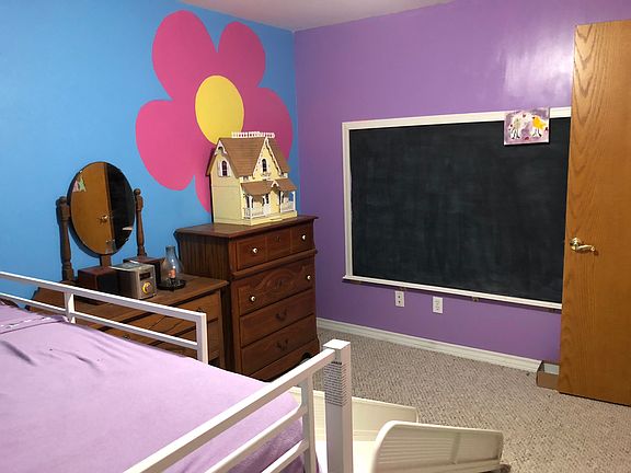 Extra room on lower level