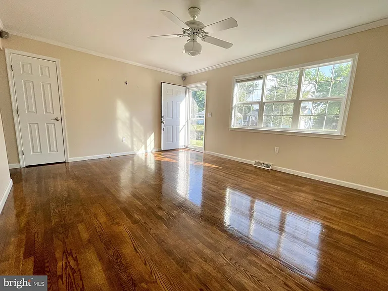 19 Hickory Ln — Photo 6