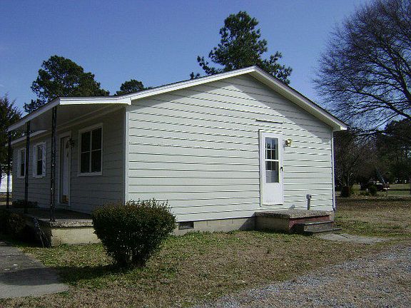 4th image of 90 Abraham Ave
