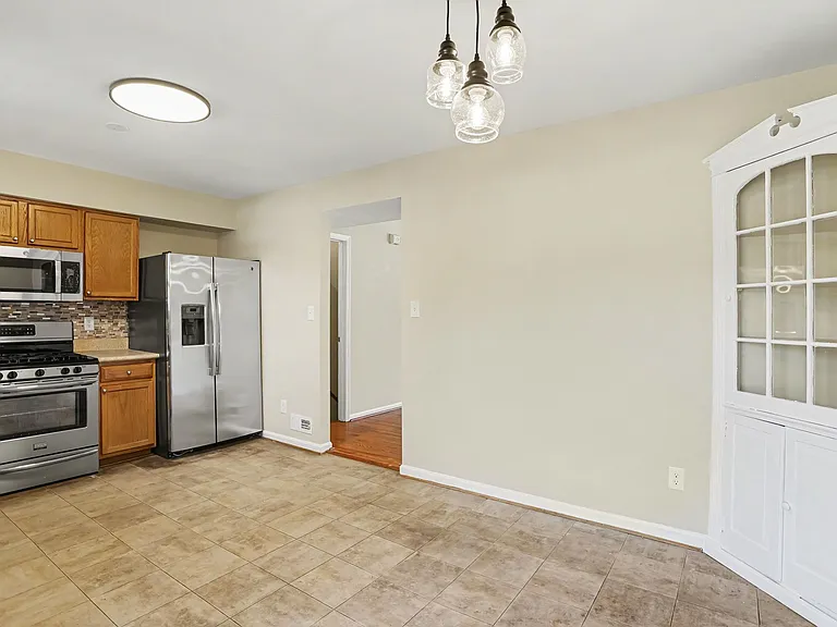 32 Tameron Pl — Photo 15
