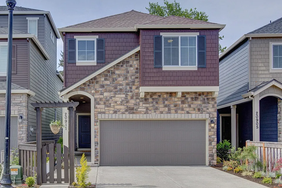 20911 Edgemont St photo 1