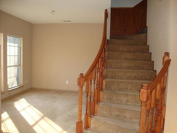 4th image of 2700 Jacques Ln