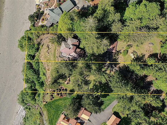 5th image of 7110 190th Ave NW