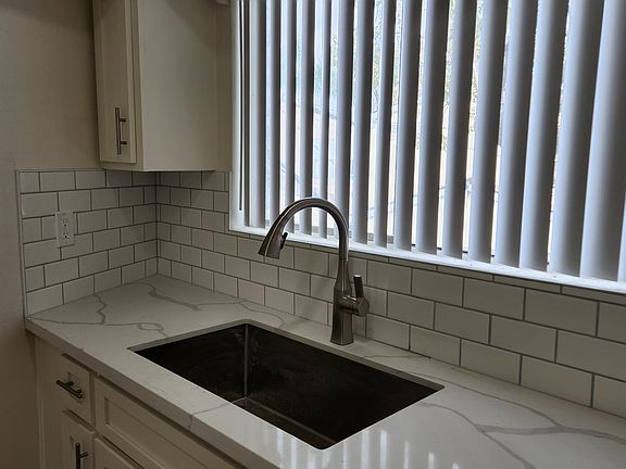 5th image of 222 E South St APT 14