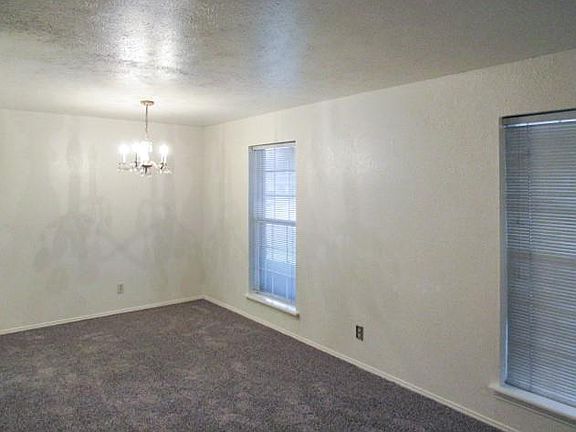 2nd image of 1264 Glen Ave