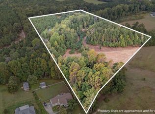 305 Leghorn Dr #3, Zebulon, NC 27597