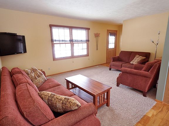 5th image of 4205 Solon St NE
