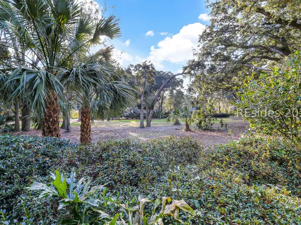 9 Fort Walker Dr, Hilton Head Island, SC 29928
