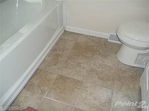 2nd image of 1227 South St