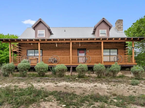 1341 Ranchero Rd, Kerrville, TX 78028