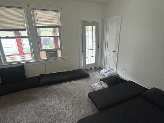 4th image of 443 Myrtle Ave APT 2