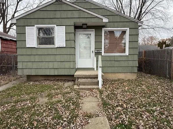 1210 Pinehurst Ave, Flint, MI 48507