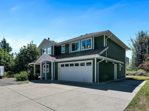 3036 Phillips Rd, Sooke, BC V9Z 1K7