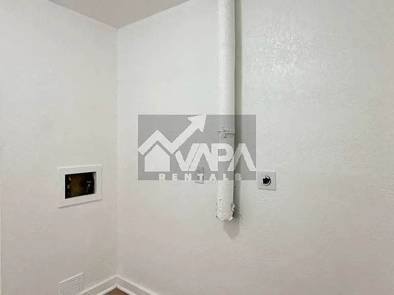 9315 Cliff Way St — Photo 18