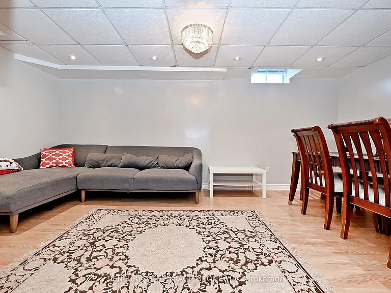 44 Equator Cres — Photo 26